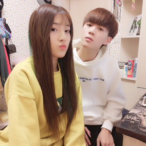 极品美女扒开粉嫩小泬!
